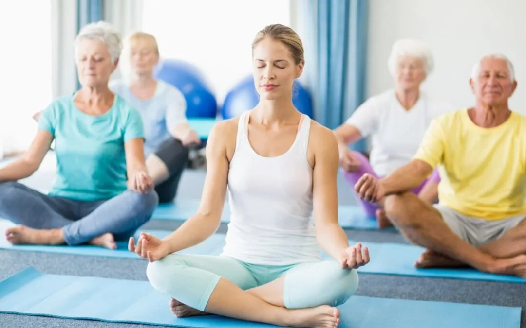 Práctica de yoga en grupo